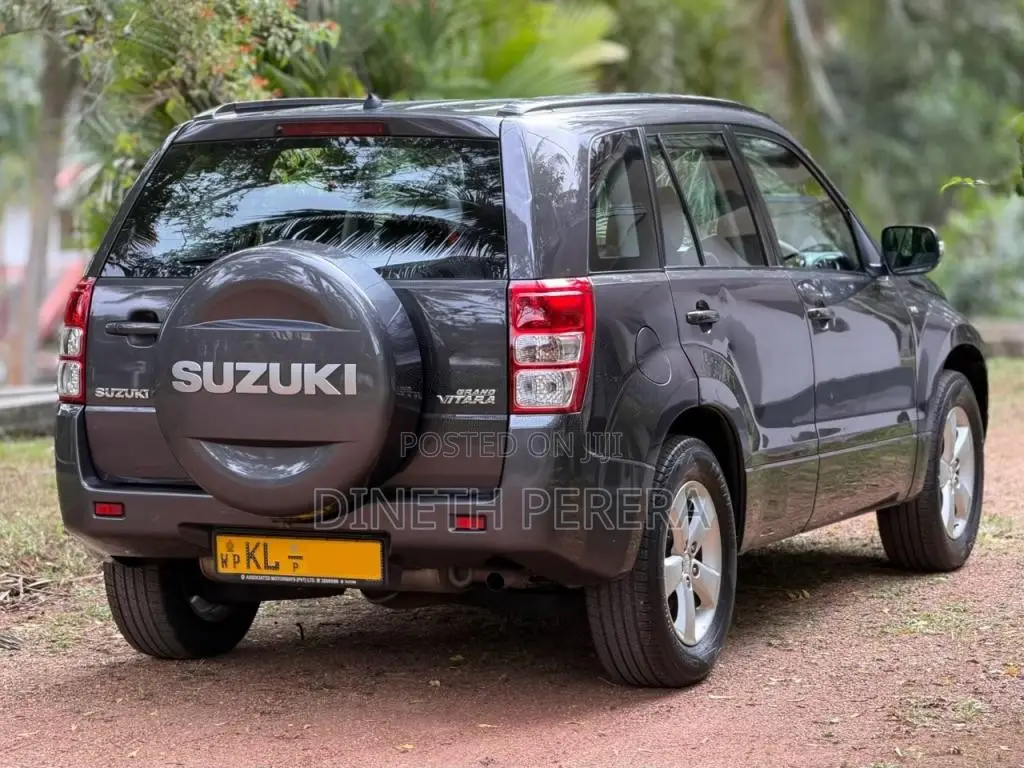 Suzuki Grand Vitara 2010 SUV (Used)