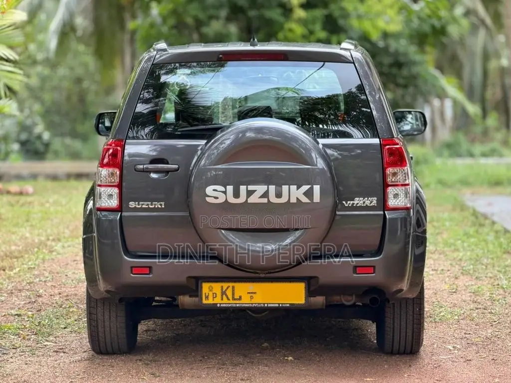 Suzuki Grand Vitara 2010 SUV (Used)