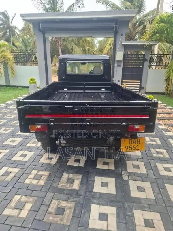 Mahindra Bolero Maxi Truck 2024 Pickup (Used)