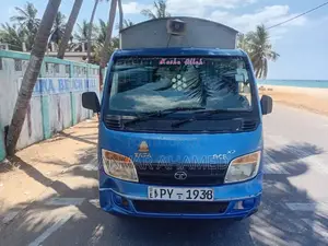 Tata Dimo Batta 2014 Lorry (Used)