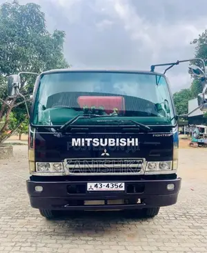 Mitsubishi Fighter 1987 Lorry (Used)