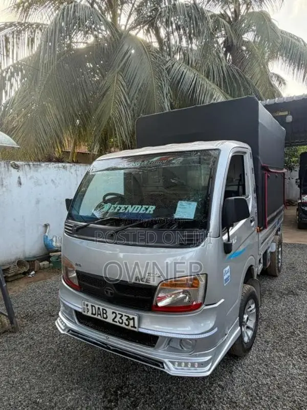 Tata Dimo Batta 2015 Lorry (Used)