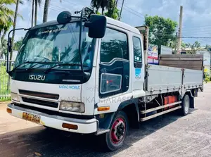 Isuzu Forward 2008 Lorry (Used)
