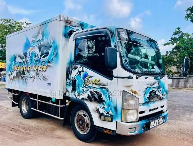 Isuzu 10.5 2017 Lorry (Used)