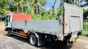 Isuzu Forward 2008 Lorry (Used)