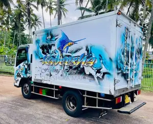Isuzu 10.5 2017 Lorry (Used)