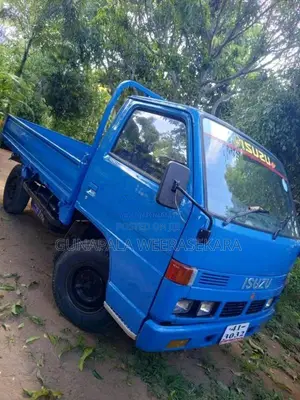 Isuzu ELF 1981 Lorry (Used)