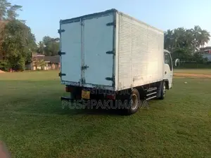 Isuzu ELF 250 2003 Lorry (Used)