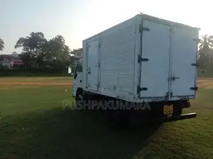 Isuzu ELF 250 2003 Lorry (Used)