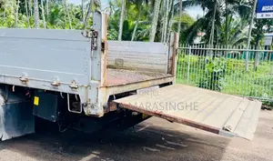 Isuzu Forward 2008 Lorry (Used)
