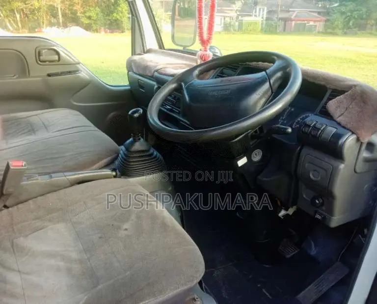 Isuzu ELF 250 2003 Lorry (Used)