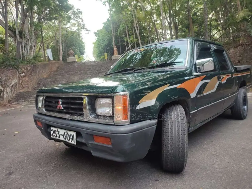 Mitsubishi Mitsubishi 1999 SUV (Used)