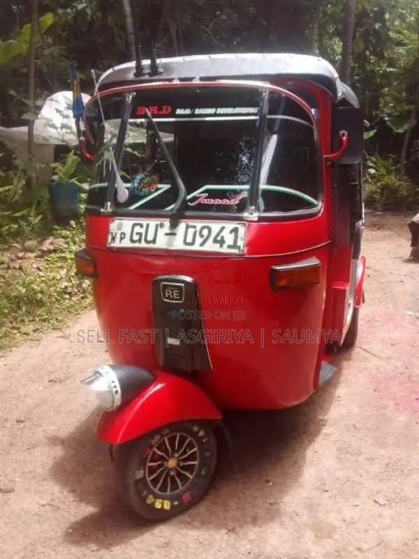 Bajaj 2 Stroke 2002 Three Wheel (Used)