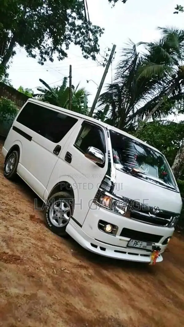 Toyota KDH 200 SUPER GL 2006 Van (Used)