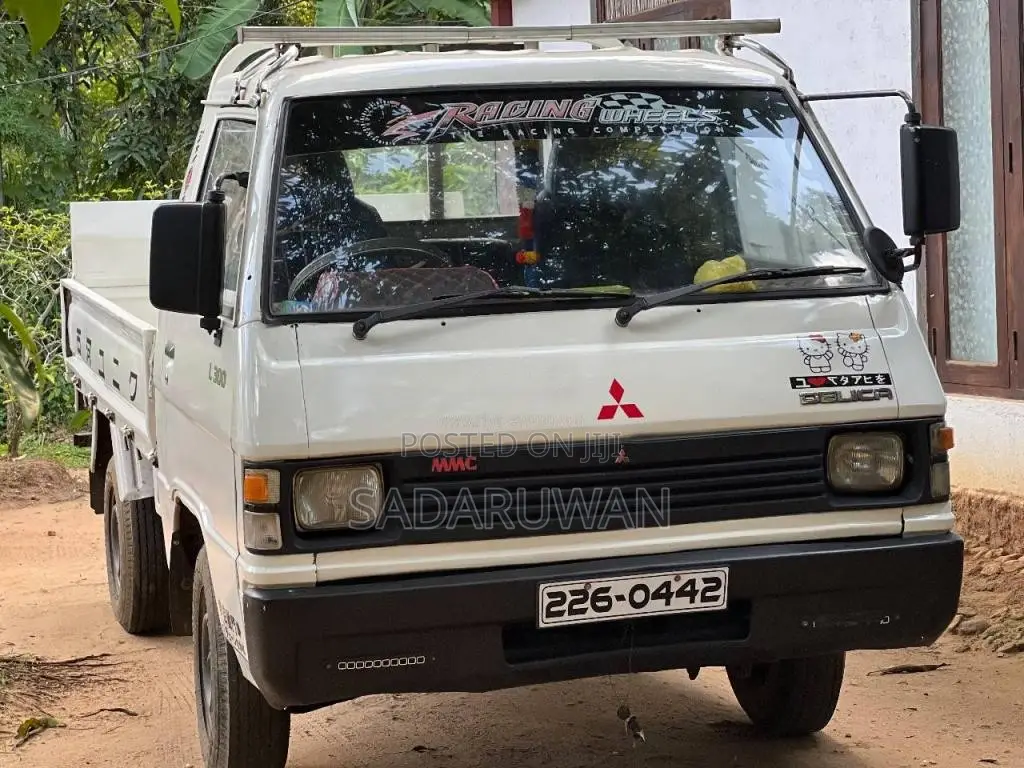 Mitsubishi L300 1994 Lorry (Used)