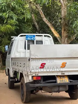 Mitsubishi L300 1994 Lorry (Used)