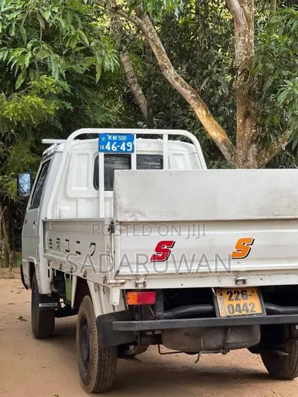 Mitsubishi L300 1994 Lorry (Used)