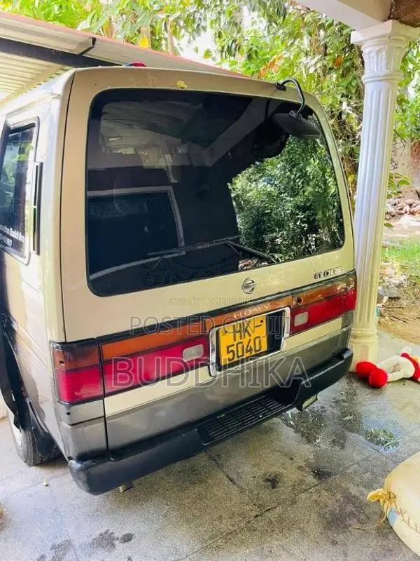 Nissan Caravan Long Model 2003 Van (Used)