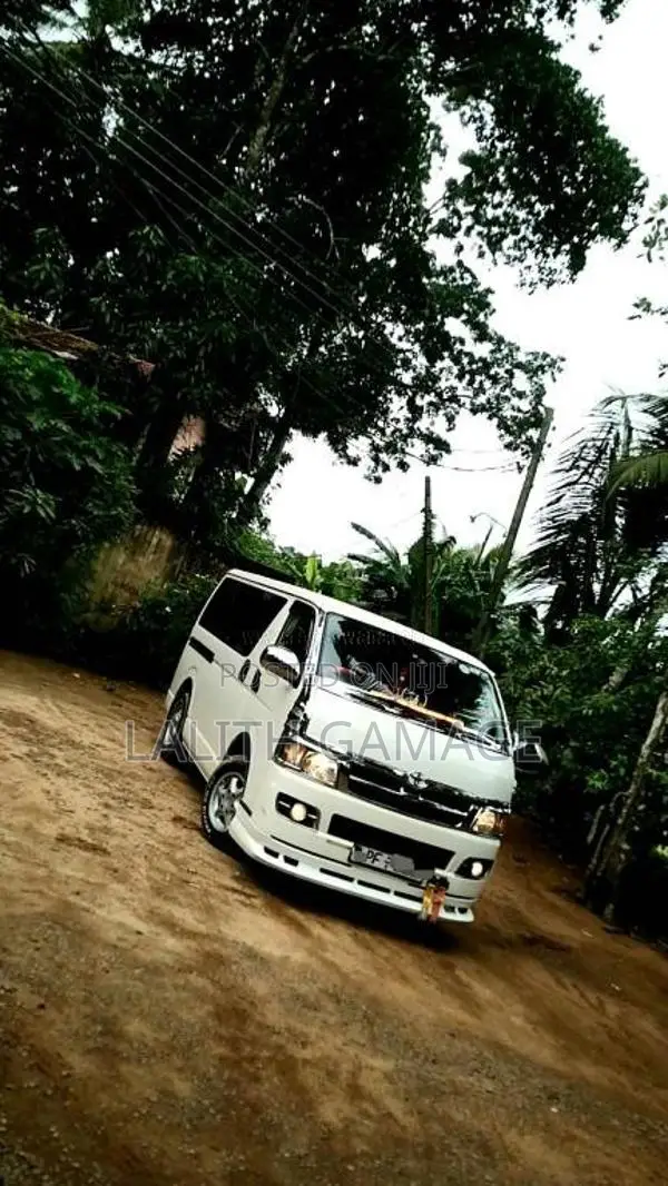 Toyota KDH 200 SUPER GL 2006 Van (Used)