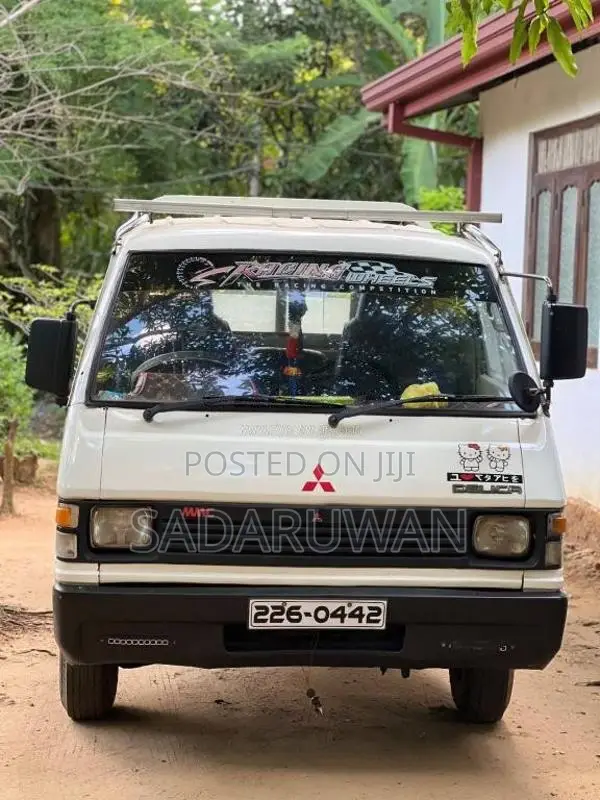 Mitsubishi L300 1994 Lorry (Used)