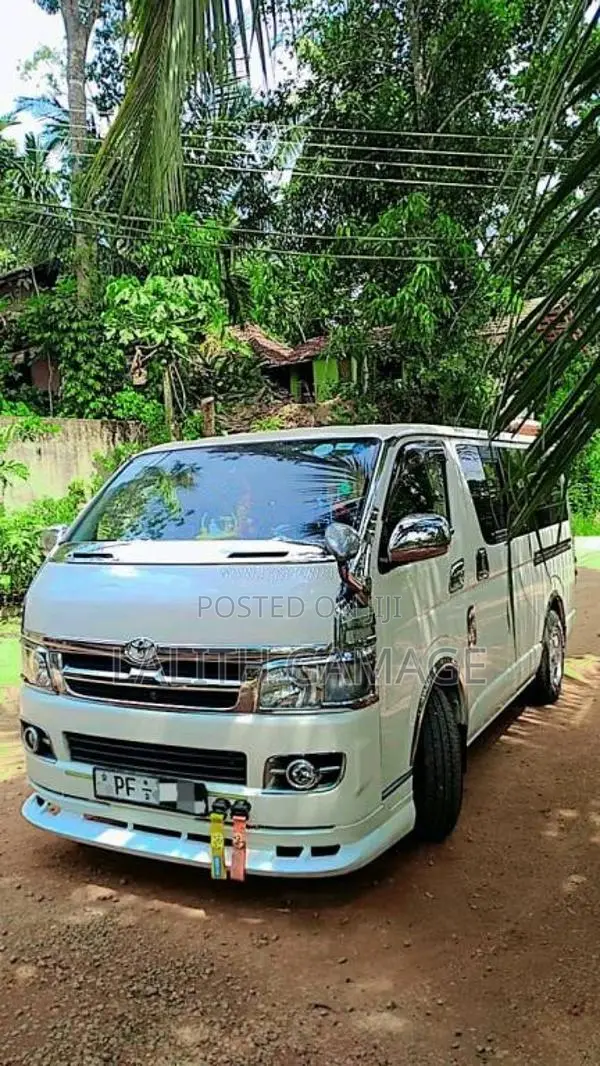 Toyota KDH 200 SUPER GL 2006 Van (Used)