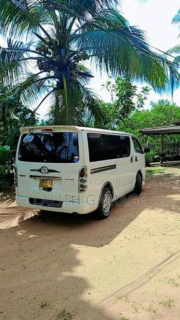 Toyota KDH 200 SUPER GL 2006 Van (Used)
