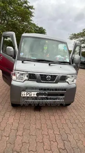 Nissan Clipper 2012 Van (Used)
