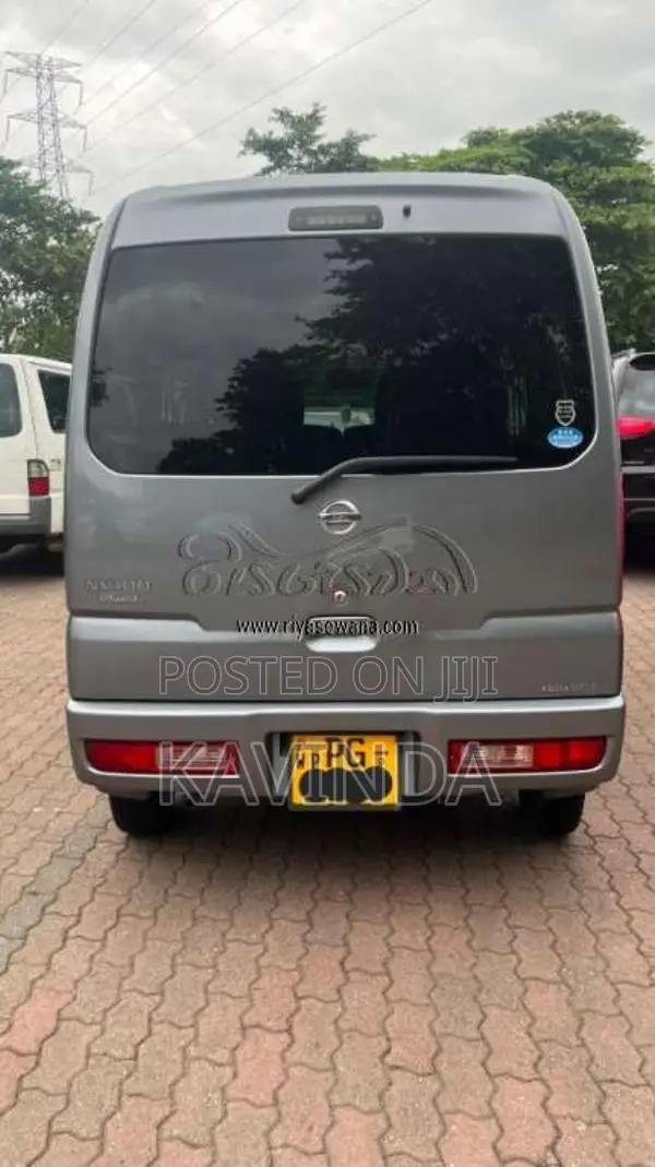 Nissan Clipper 2012 Van (Used)
