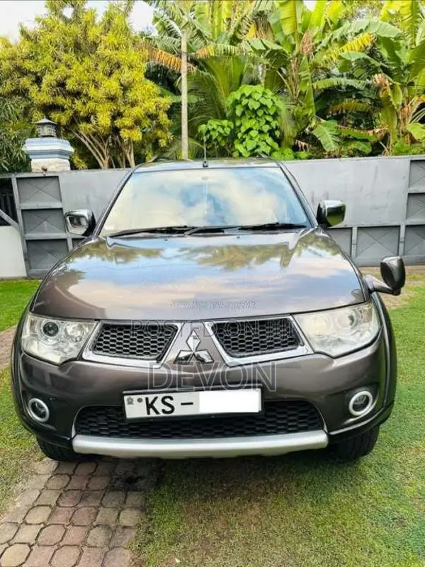 Mitsubishi Montero Sport 2011 SUV (Used)