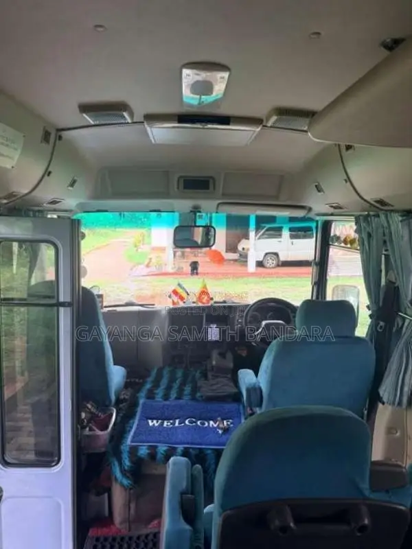 Mitsubishi Rosa 2012 Bus (Used)