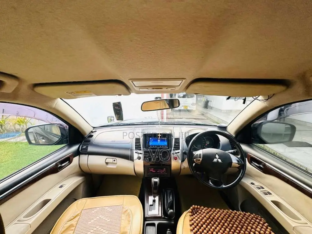 Mitsubishi Montero Sport 2011 SUV (Used)