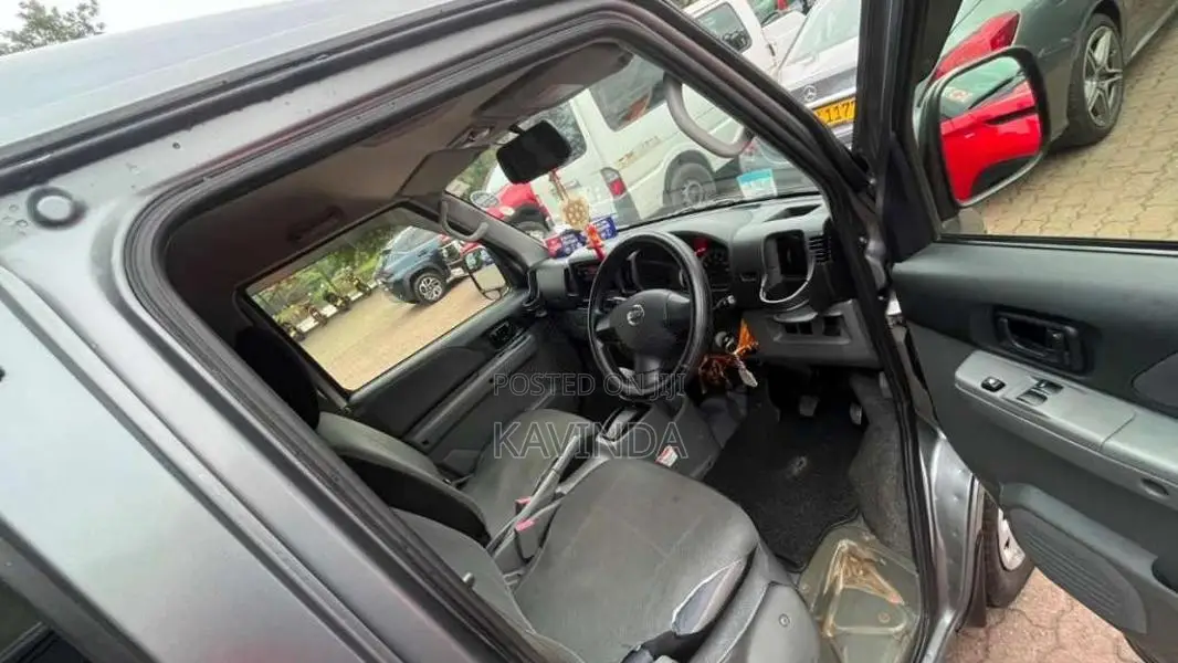 Nissan Clipper 2012 Van (Used)