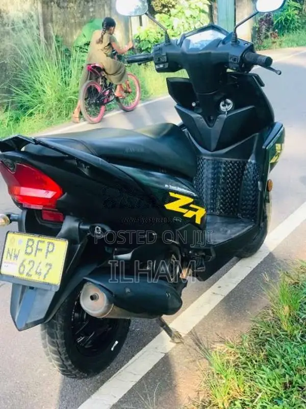 Yamaha ZR 2017 Motorbike (Used)