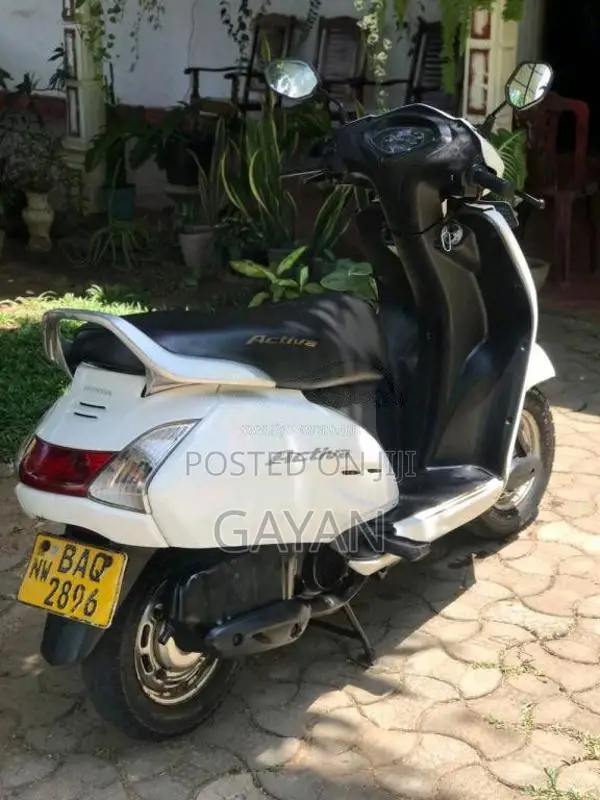 Honda Activa 2013 Motorbike (Used)