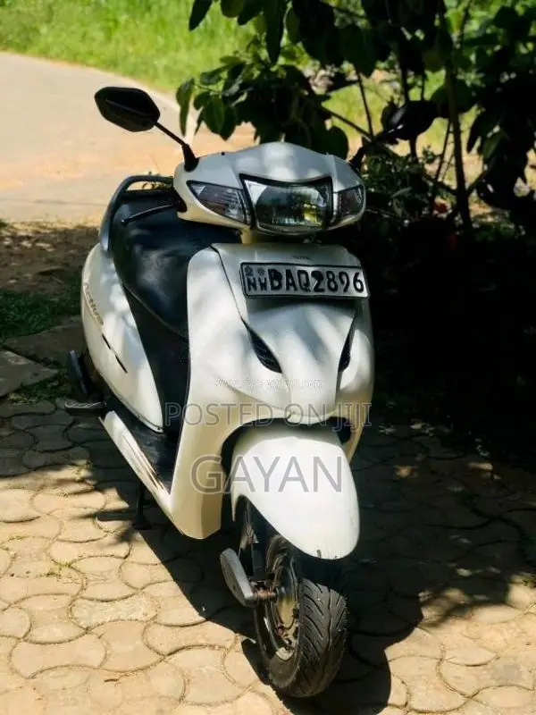 Honda Activa 2013 Motorbike (Used)