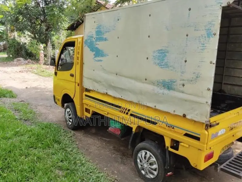 Tata Dimo Batta 2011 Lorry (Used)