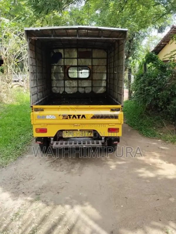 Tata Dimo Batta 2011 Lorry (Used)