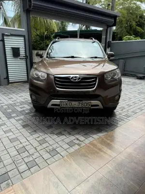 Hyundai Santa Fe 2011 SUV (Used)