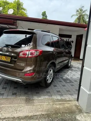 Hyundai Santa Fe 2011 SUV (Used)
