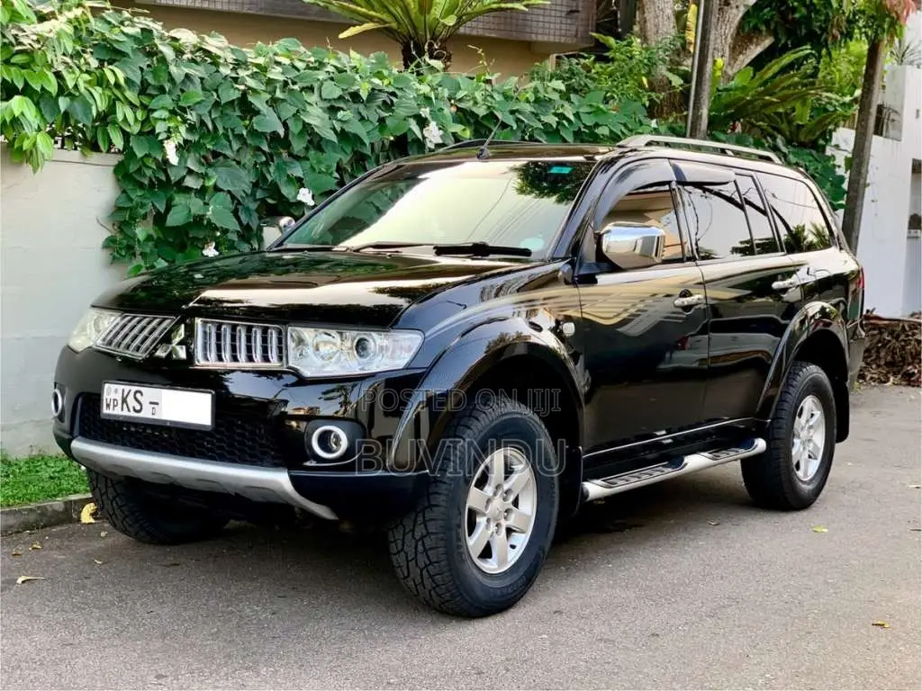 Mitsubishi Montero Sport 2011 SUV (Used)