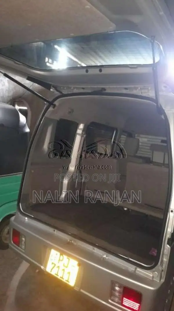 Nissan Clipper 2015 Van (Used)