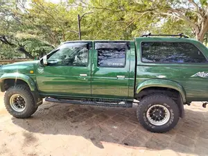Nissan D21 2001 Pickup (Used)