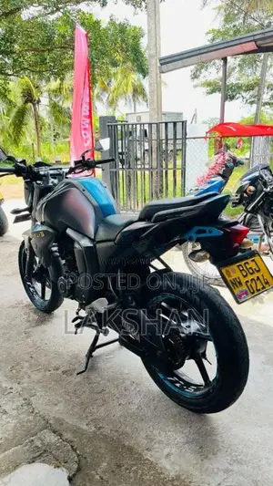Yamaha FZ Version 2.0 2018 Motorbike (Used)