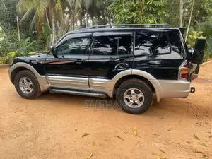 Mitsubishi Montero 2000 SUV (Used)