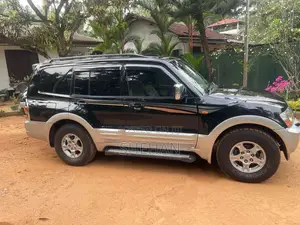 Mitsubishi Montero 2000 SUV (Used)