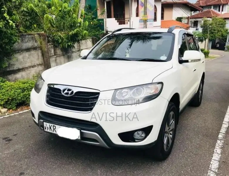 Hyundai Santa Fe 2011 SUV (Used)