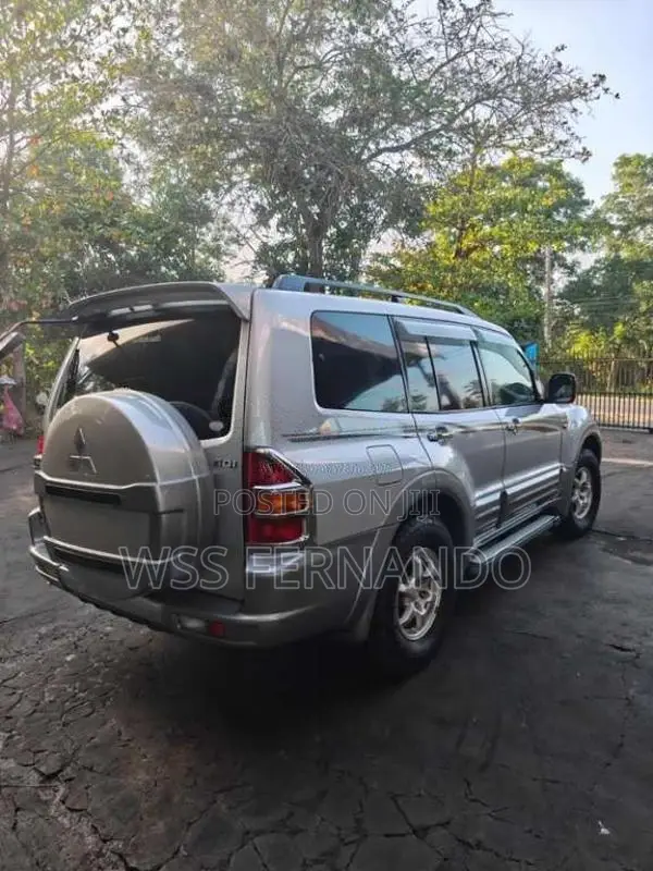 Mitsubishi Montero 2000 SUV (Used)