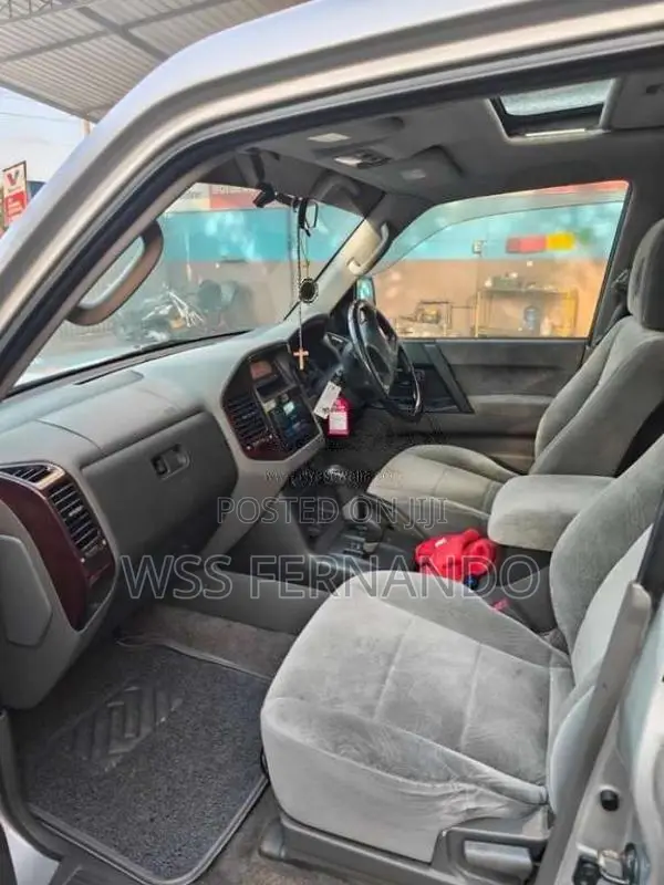 Mitsubishi Montero 2000 SUV (Used)