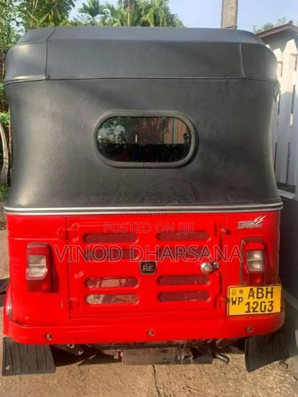 Bajaj Re 2015 Three Wheel (Used)