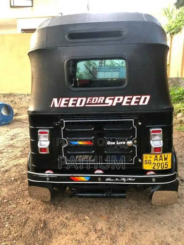 Bajaj RE 2015 Three Wheel (Used)